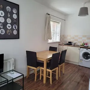 https://stylish-4-bedroom-house.dublin-hotelsweb.com