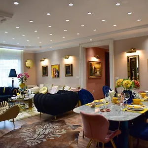 https://top-luxury-tirana.albaniahotels.org